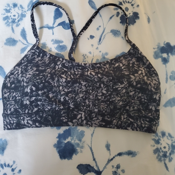 Lululemon Y Nulu sports bra (Size 4) and Wunder Train High Rise Leggings (Size 4 - Picture 4 of 5